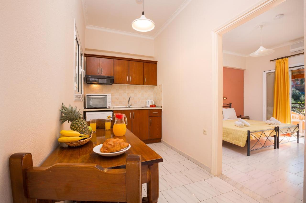 Odysseus Apartments By Hotelius Agios Gordios  Luaran gambar