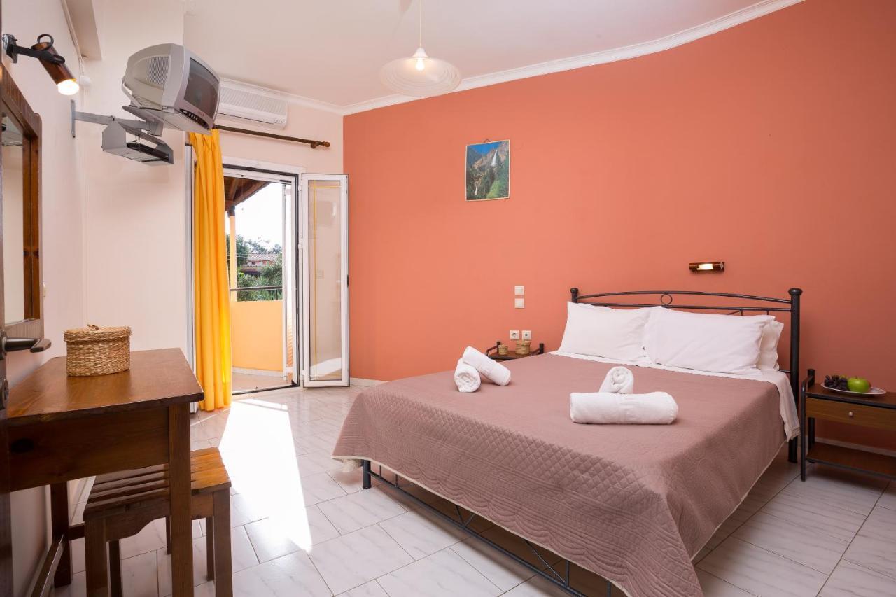 Odysseus Apartments By Hotelius Agios Gordios  Luaran gambar