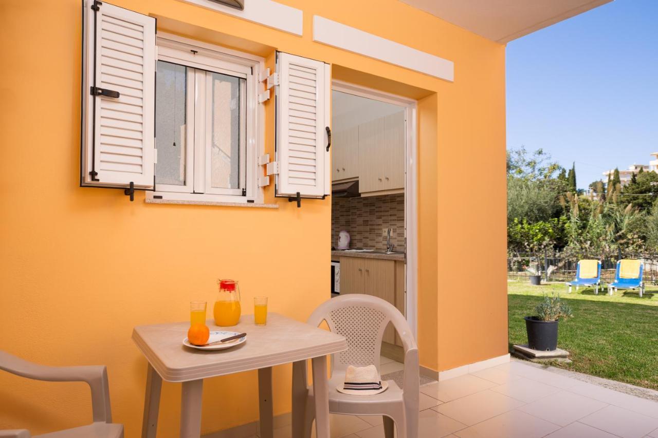 Odysseus Apartments By Hotelius Agios Gordios  Luaran gambar